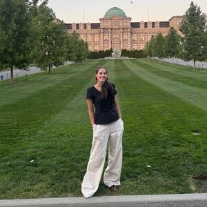 Meet your Posher, Carrie